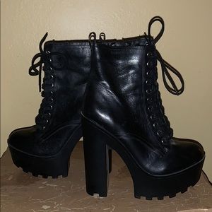 Steve Madden booties size 7